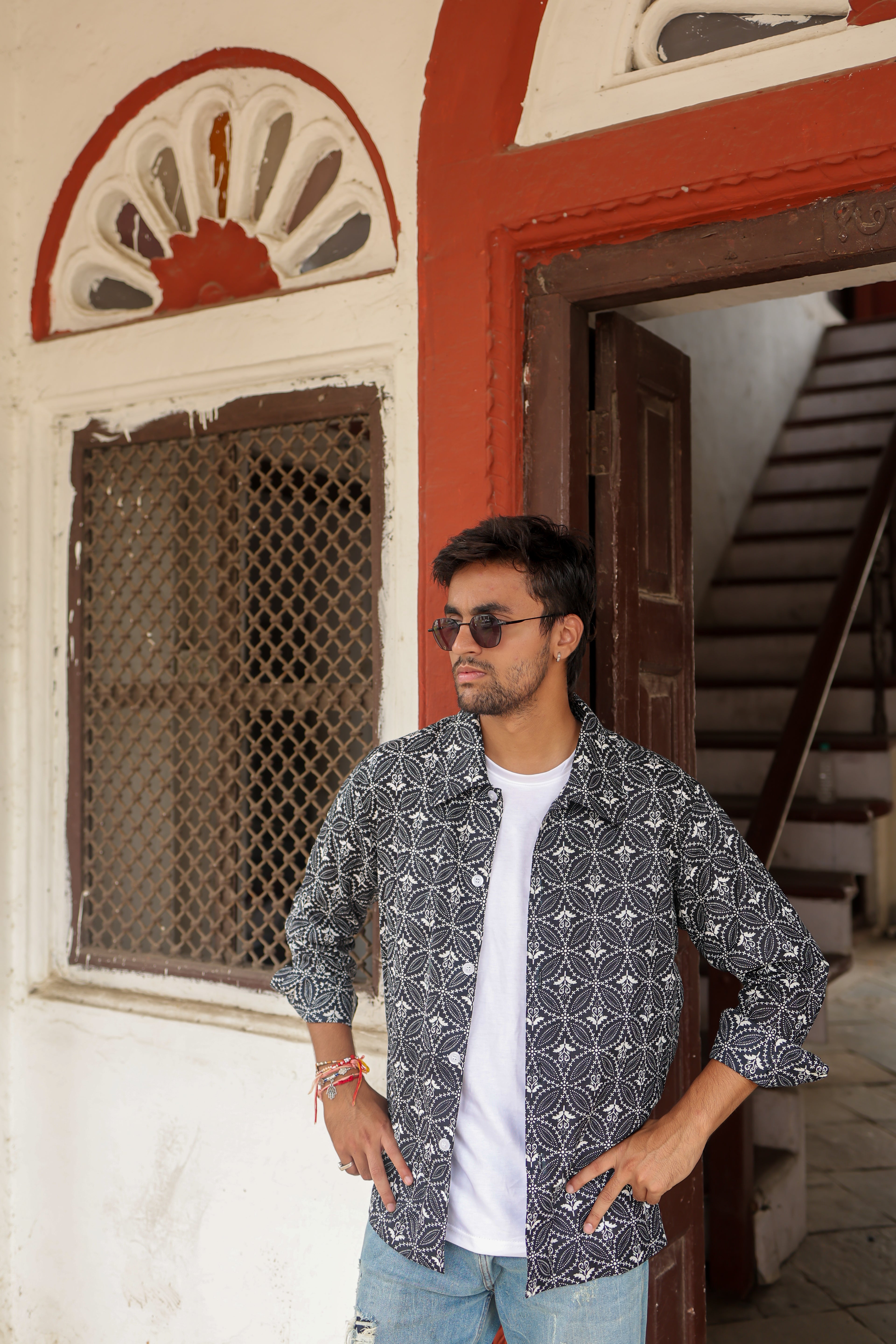 Raat Akeli Hai - Unisex