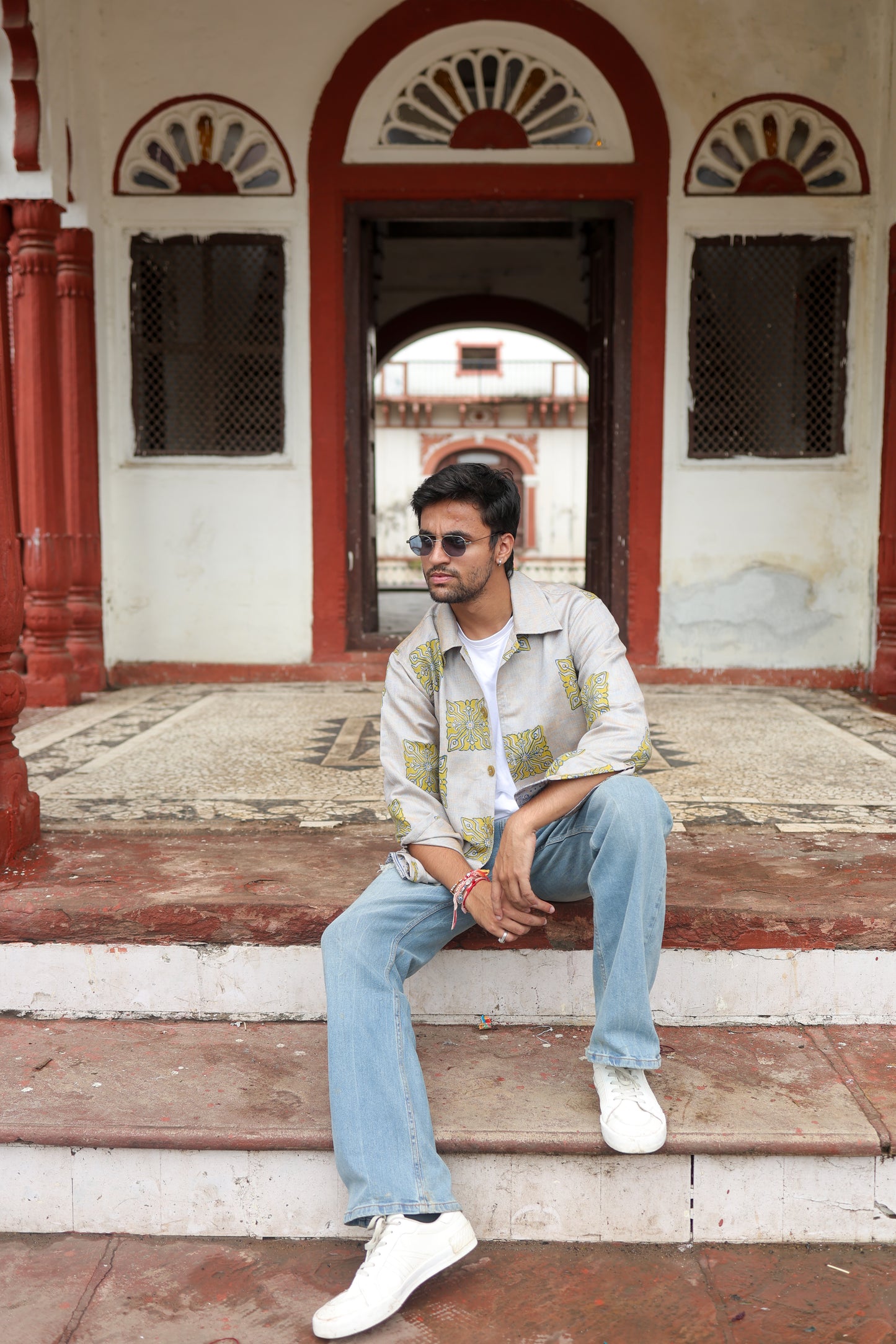 "Sona Kitna Sona Hai" - Unisex