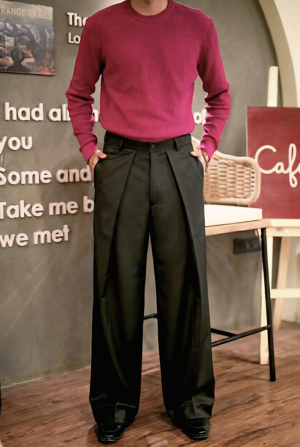 Black Pleated Trousers | Relaxed Fit